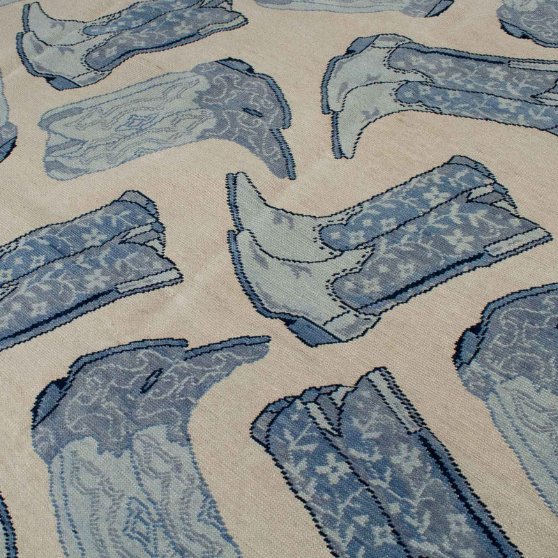 Hand knotted boots rug